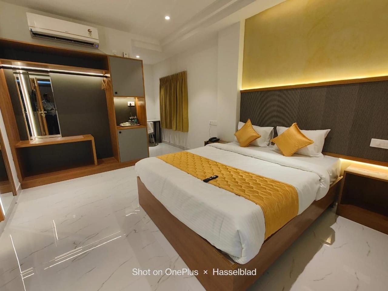 היידראבד Hotel La Premier מראה חיצוני תמונה