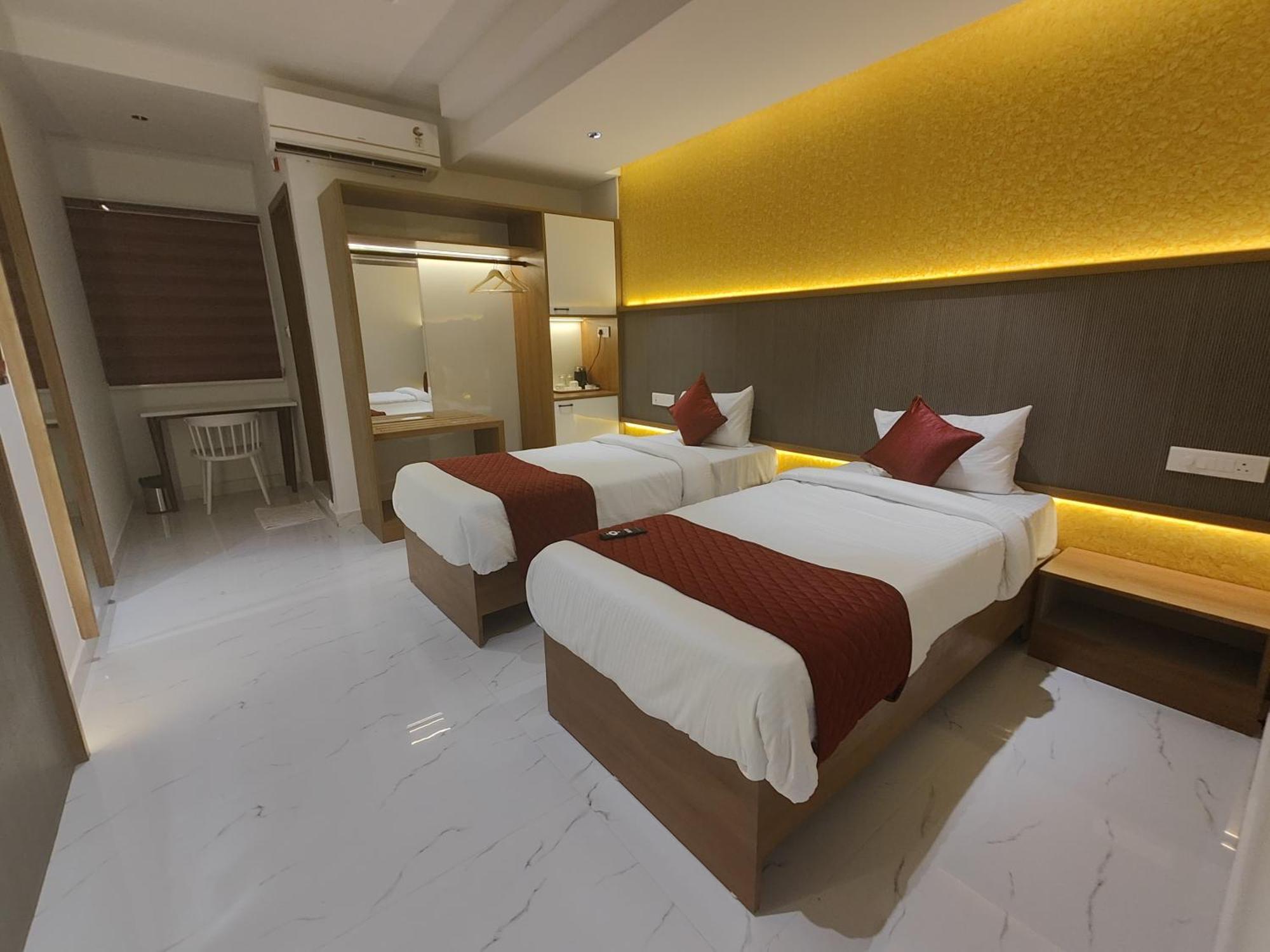 היידראבד Hotel La Premier מראה חיצוני תמונה